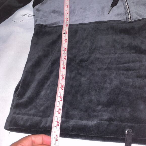 Women's New York Knicks Mitchell &Ness Black/Gray SIZE S classic Half-Zip Hoodie - Picture 5 of 6